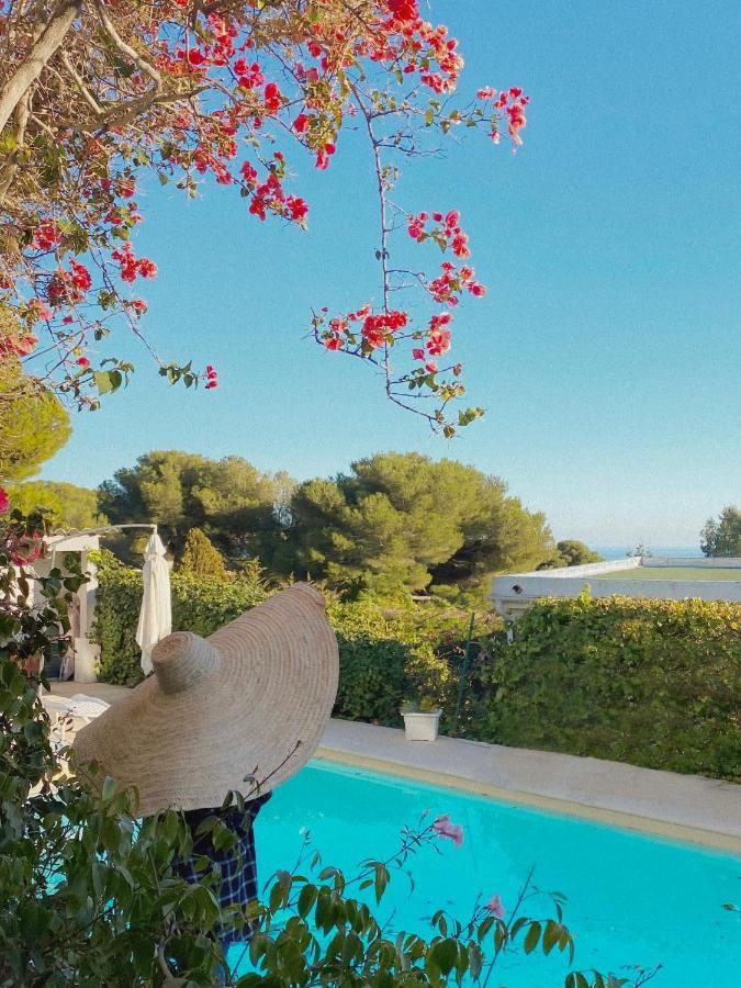Villa Paradis 雷以桑布尔 外观 照片