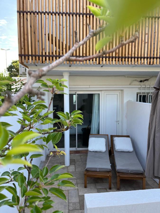 Villa Paradis 雷以桑布尔 外观 照片