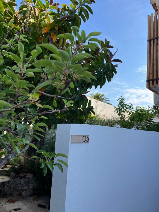 Villa Paradis 雷以桑布尔 外观 照片