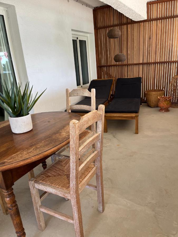 Villa Paradis 雷以桑布尔 外观 照片