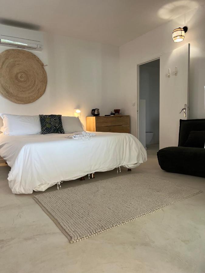 Villa Paradis 雷以桑布尔 外观 照片