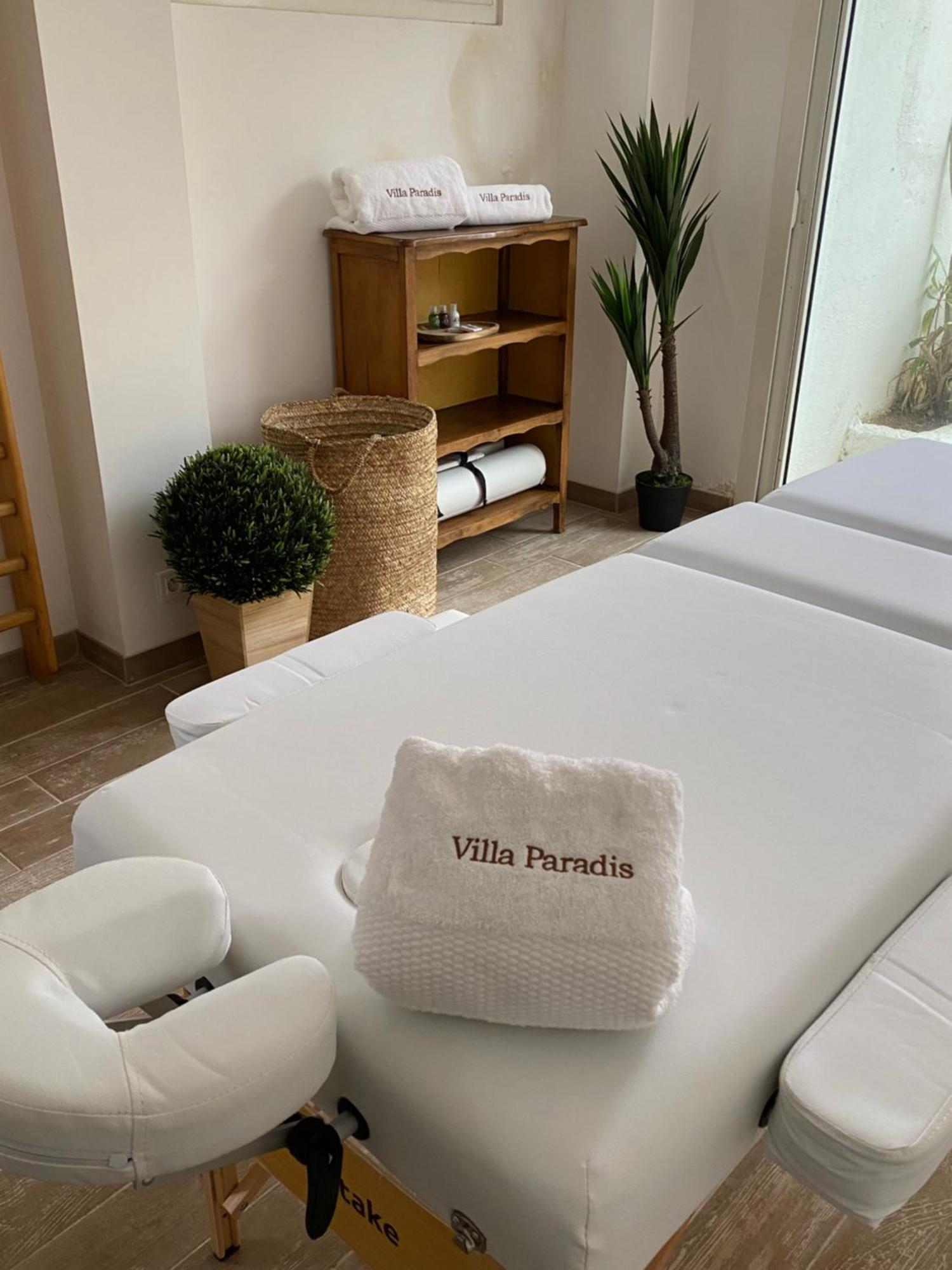 Villa Paradis 雷以桑布尔 外观 照片